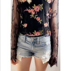 Long Sleeve Floral Sheer Top!